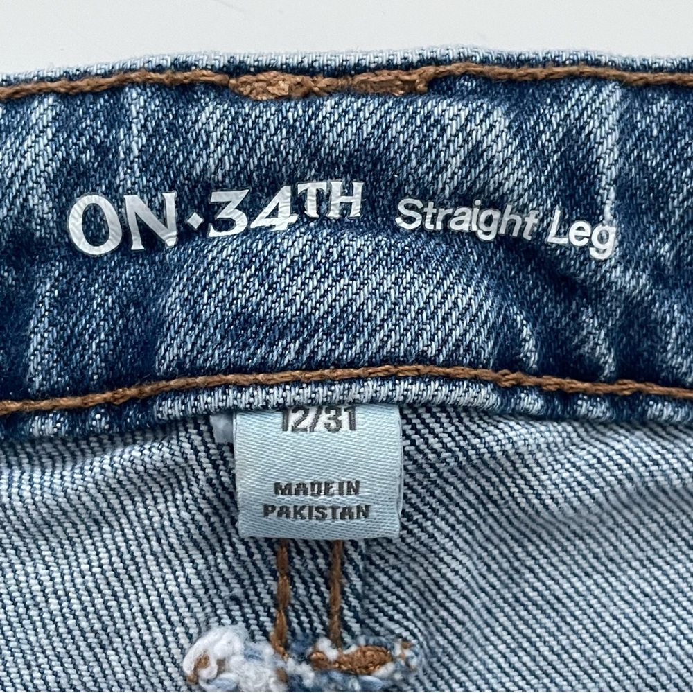 ON 34TH Straight Leg high rise Classic Blue Denim Jeans Sz: 12 / 31 - Picture 4 of 10